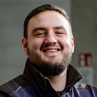 Employee Person Portrait Henry Minderlen