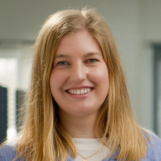 Employee Person Portrait Theresa Mäscher