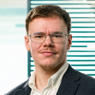 Employee Person Portrait Tobias Endres